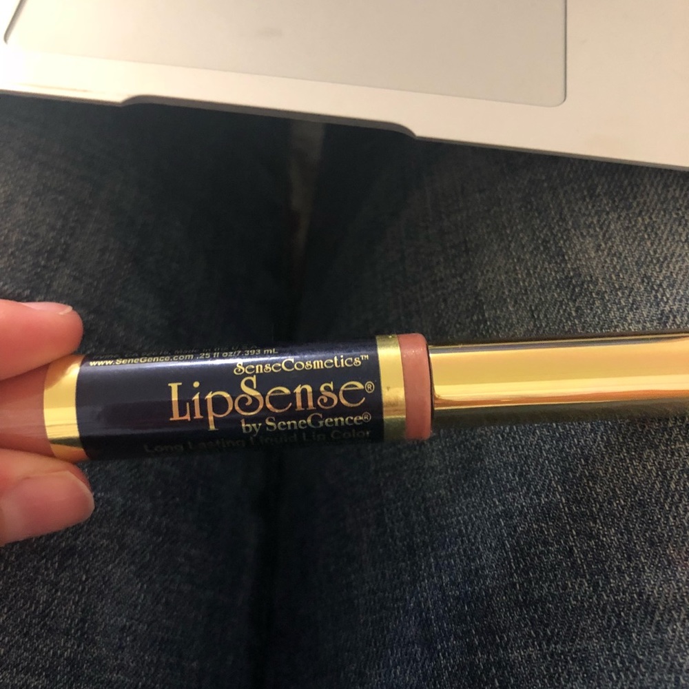 BOMBSHELL LIPSENSE